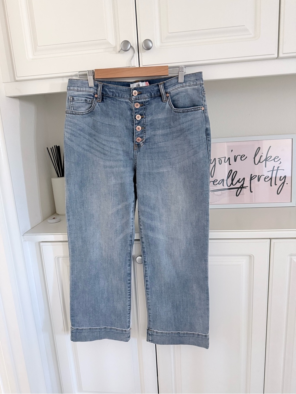 CAbi Palm Beach Crop Jeans